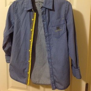 Size M Boys Epic Threads long sleeve shirt